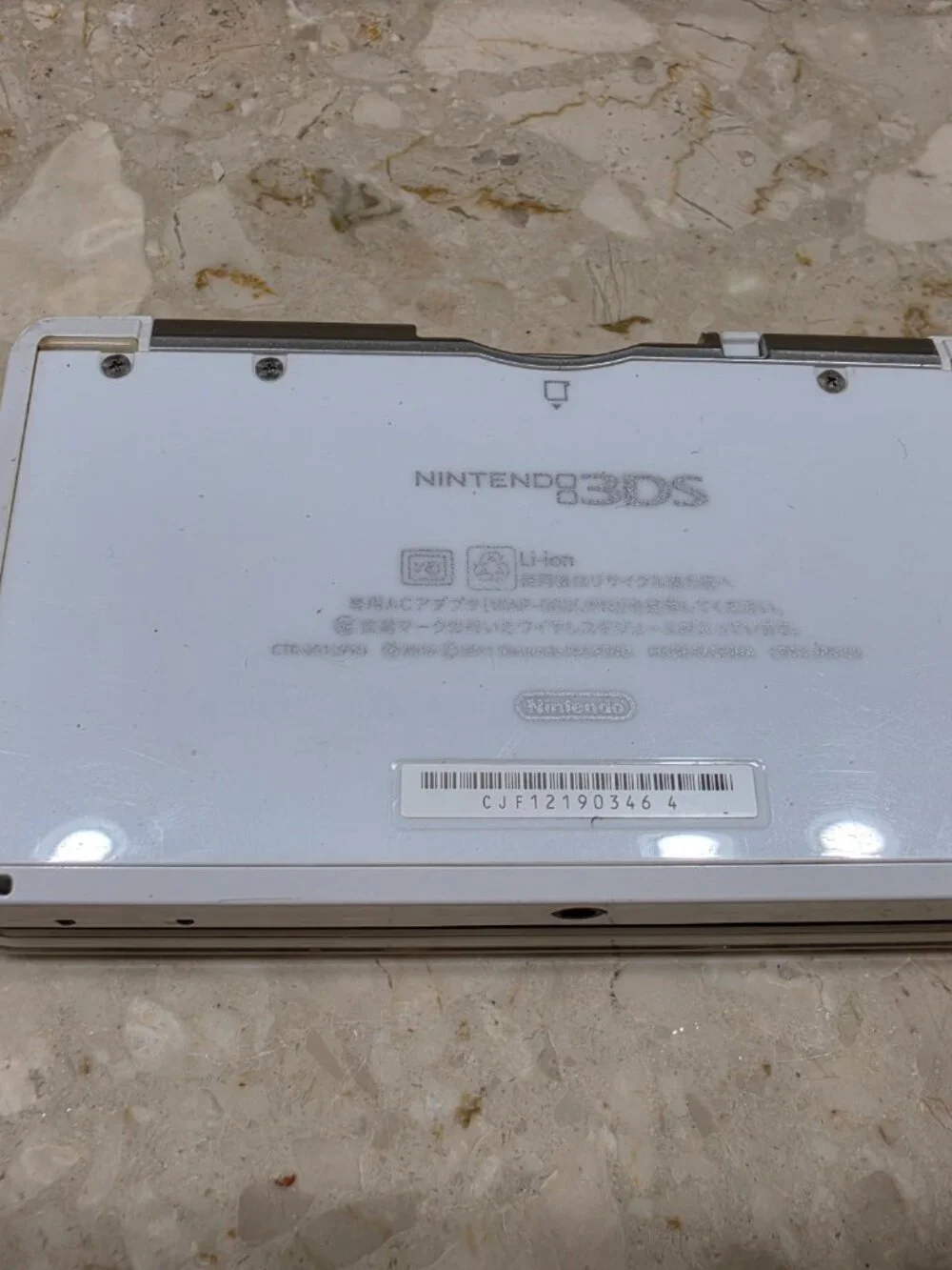Nintendo 3ds Monster 3G White with 64gb memory card and charger